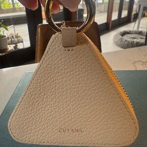 NEW Cuyana triangle Leather Pouch/Coin purse/key chain